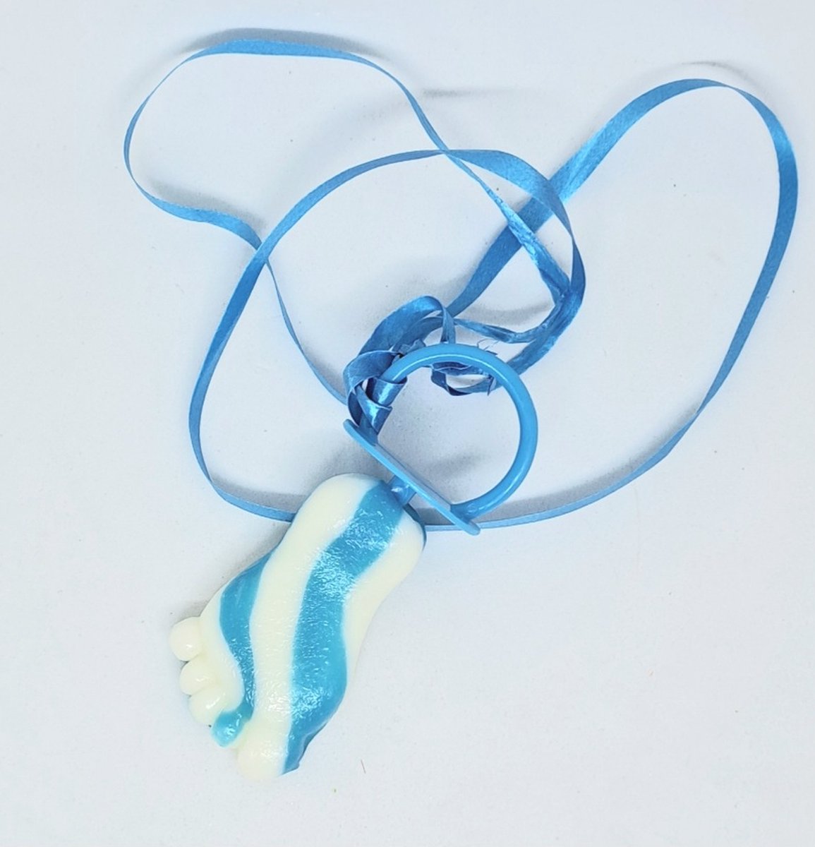 babyvoet - lolly - blauw - 20 stuks - per stuk verpakt aan lintje babyshower en geboortesnoep
