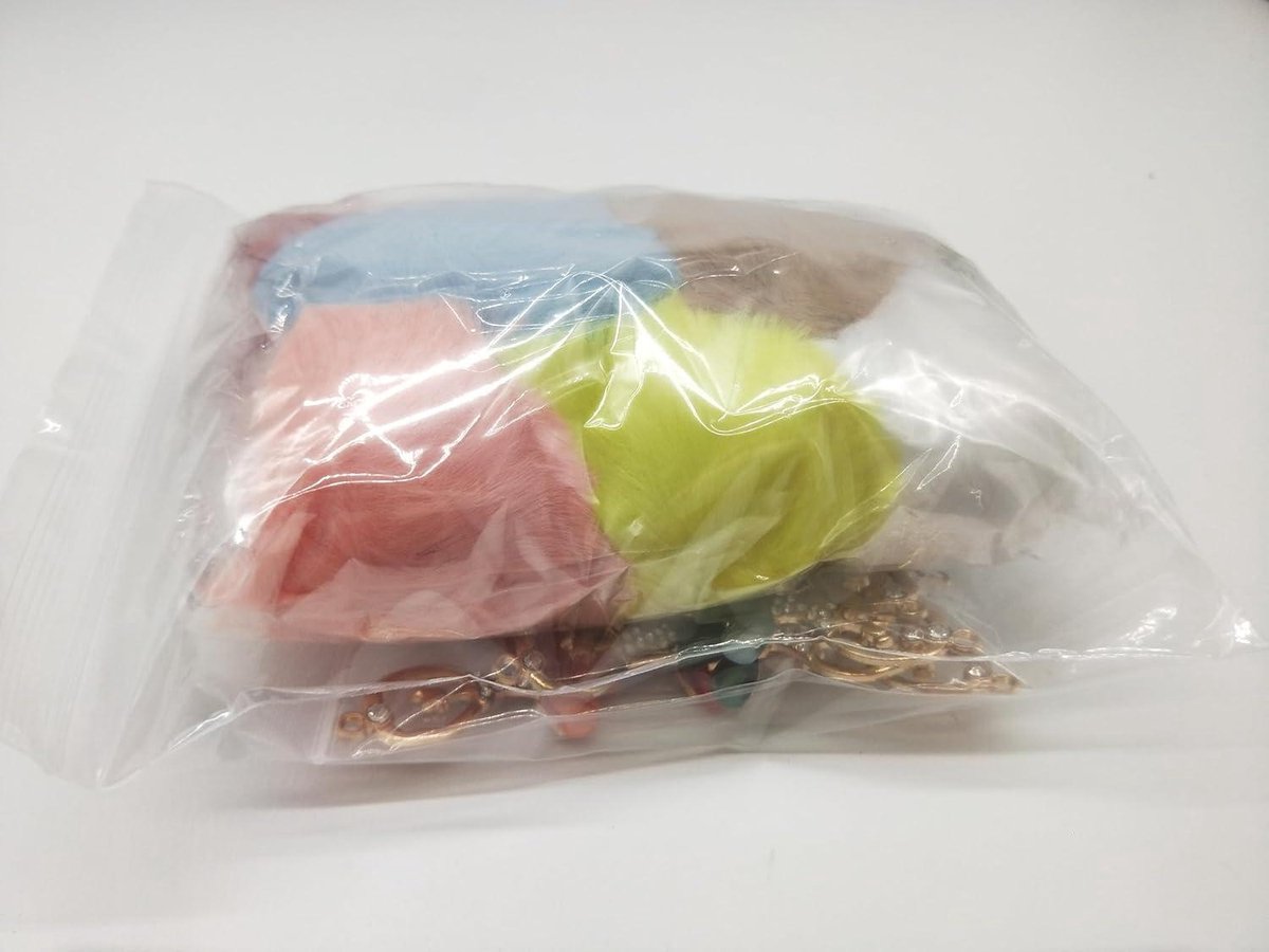 Pluche pom pom / Tas- en sleutelhangers / WEBSHOP | Lucky Gifts Store