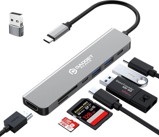 Zilverkleurige USB-C hub met HDMI-poort, 3x USB 3.0 poorten, SD-kaartlezer en een USB-C adapter. Inclusief een 128GB DataTraveler USB-stick en een 128GB Extreme PRO SD-kaart.