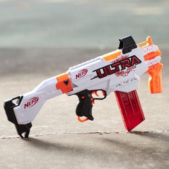 Nerf Ultra Focus Blaster Blaster semi-automatique avec chargeur