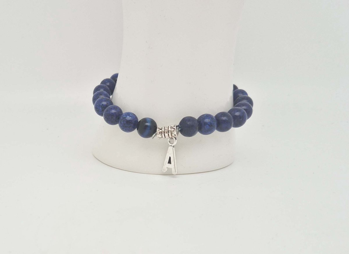 Handgemaakte "Letters" natuursteen armband met natuursteen "Letters" " Azuur" -8 mm diameter van de korrel- Diameter armband 20 cm - Kies je favoriete letters- Een mooi cadeau voor familie en vrienden