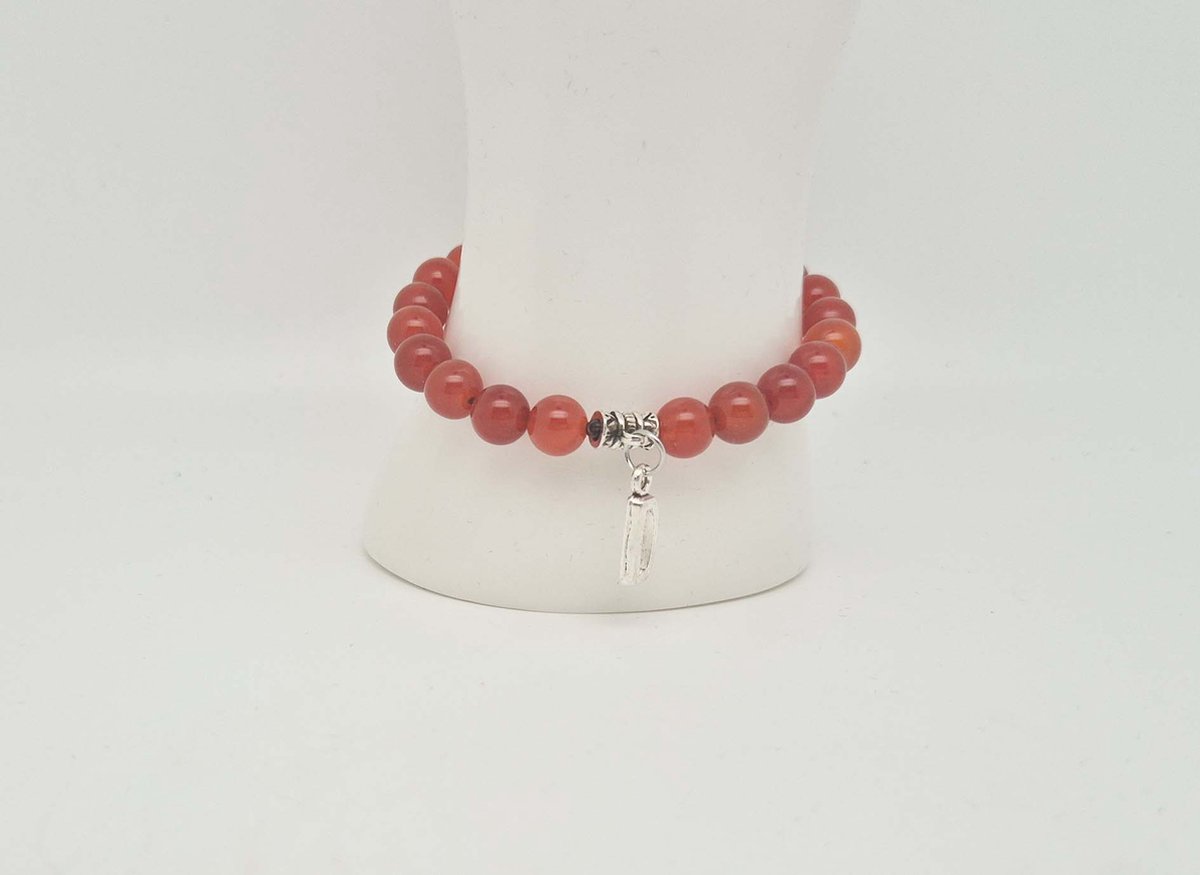 Handgemaakte "Letters" natuursteen armband met natuursteen "Letters" " Rood Agaat" -8 mm diameter van de korrel- Diameter armband 20 cm - Kies je favoriete letters- Een mooi cadeau voor familie en vrienden