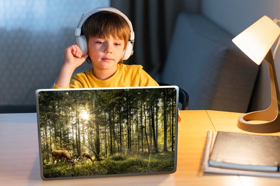 Laptop sticker - 12.3 inch - Hert - Natuur - Bos - 30x22cm - Laptopstickers - Laptop skin - Cover