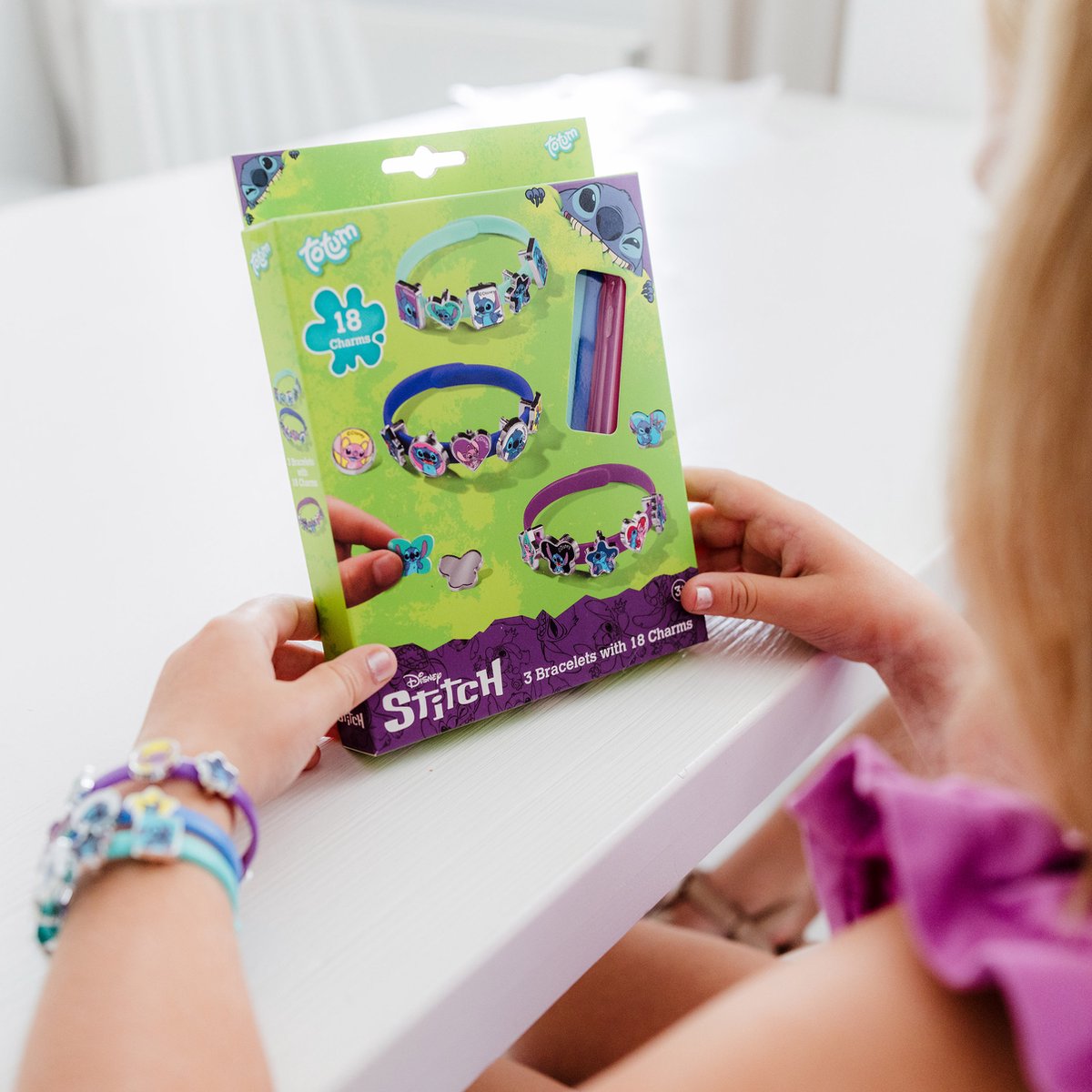 Disney Stitch Totum - 3 schuif armbandjes maken met 18 bedels en stickers - knutselen 21 -delige set speelgoed vanaf 3 jaar Lilo & Stitch cadeautip — afbeelding 2