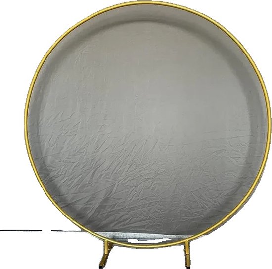 Bijzettafel uit de jaren 70, gouden metalen frame met glazen blad Bijzettafel uit de jaren 70, gouden metalen frame met glazen blad