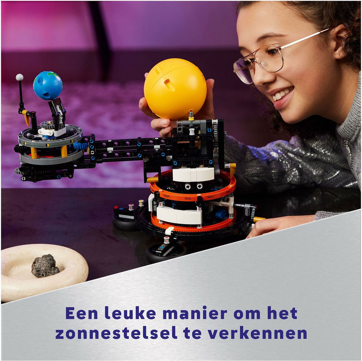LEGO Technic De aarde en de maan in beweging - 42179 – foto 6