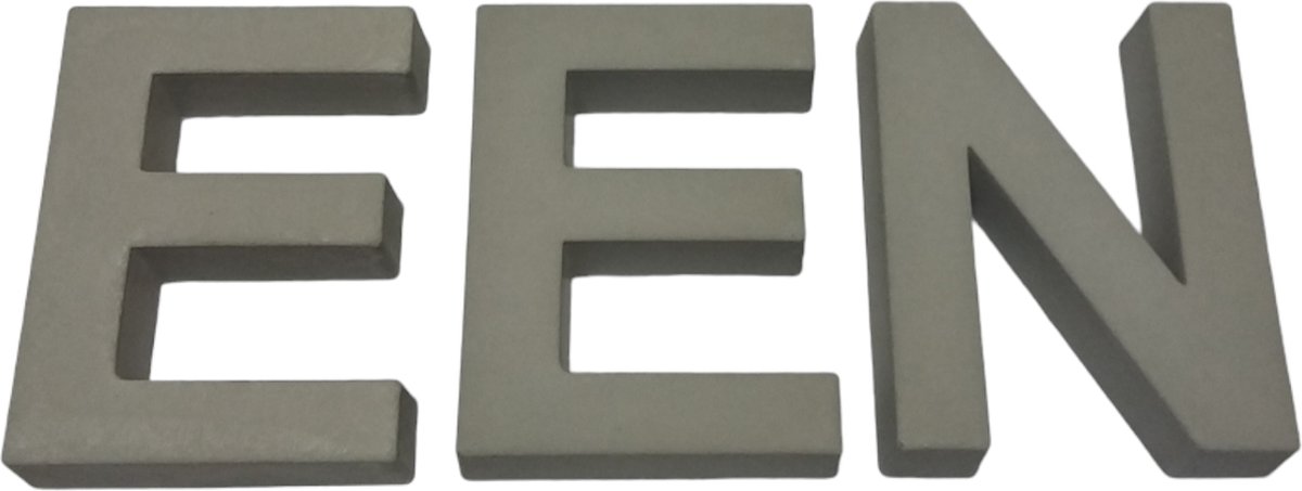 Betonnen letters. Huisnummer EEN 20 cm hoog