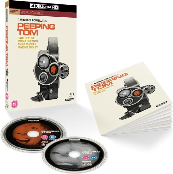 4K UHD Blu-ray boxset van Peeping Tom met een filmcamera op de voorkant, samen met een booklet en twee discs.
