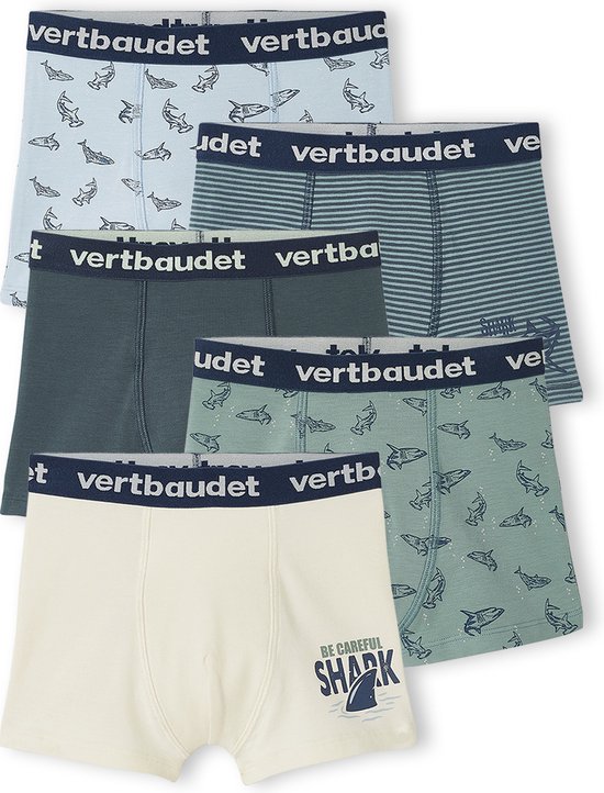 Set van 5 jongensboxershorts met haaienthema in lichtblauw, groen en crème.