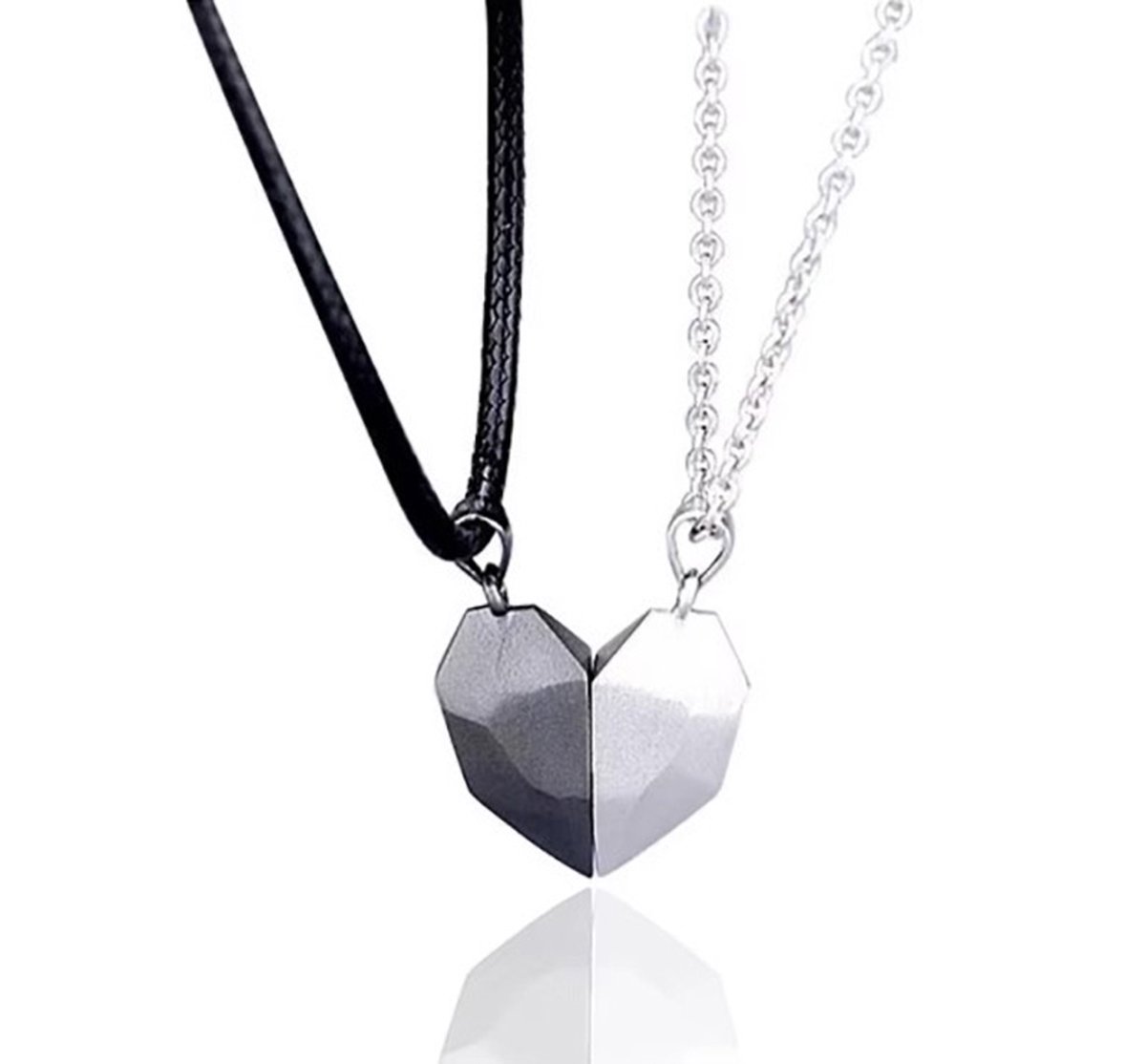 Actie4you® - Hartjes Ketting - Magnetisch - Vriendschap Cadeau - Vriendschapsketting Voor 2 - BFF Ketting - Koppel Ketting - Koppel Cadeau – Deel ketting - Zwart/Zilver