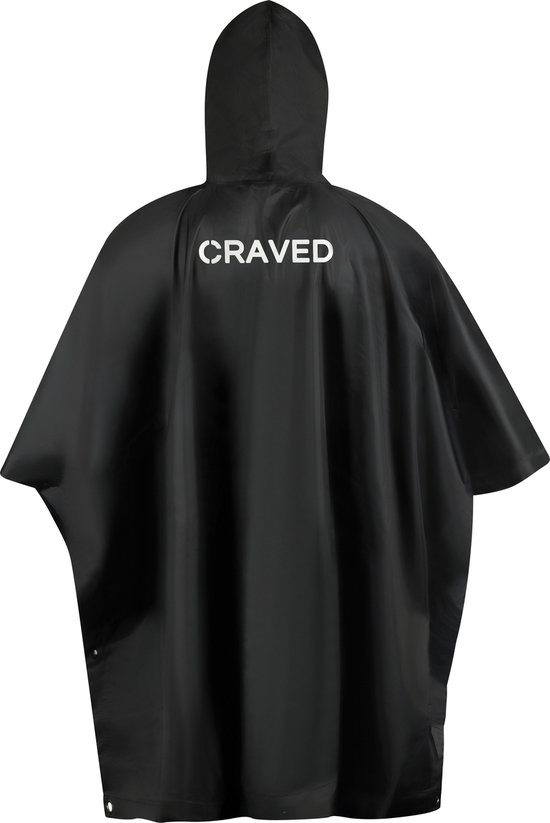 Zwarte poncho met capuchon en witte letters "CRAVED" op de rug.