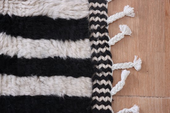 Tapis Vintage Beni Mrirt - 255 x 188 cm - Tapis noué main - un tapis unique et rare