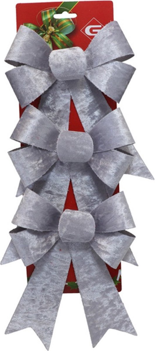 Gerimport Kerst ornamenten strikken - 3x st - zilver - 15 x 24 cm - kerstboomstrikjes