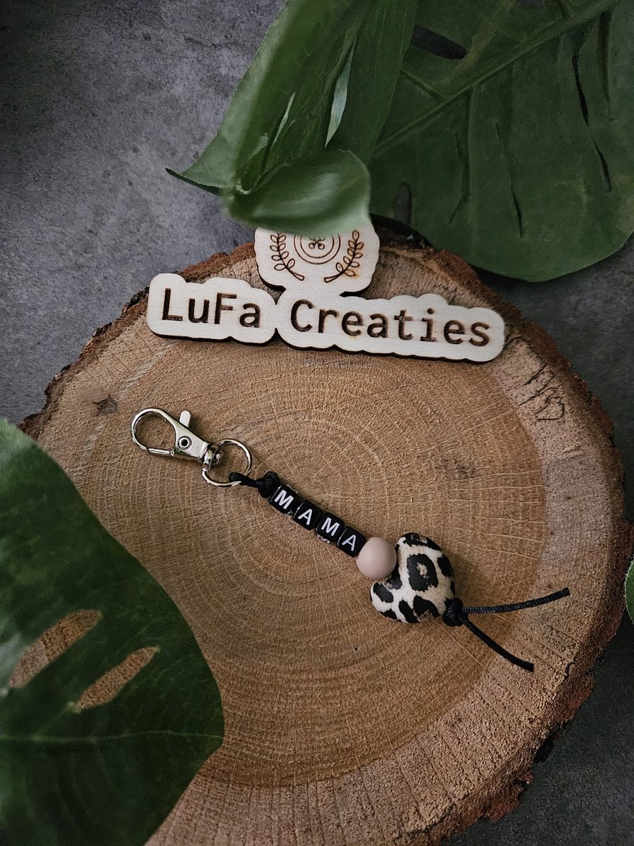 Sleutelhanger mama panter hartje zwarte letters
