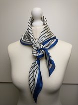Neksjaal Constance gestreept motief blauw wit zwart halssjaal korte vierkante sjaal