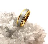 RVS – Elegant – Dames – ring – maat 21 – goudkleurig -  met zilverkleurig gezandstraalde band voor een gediamanteerd effect.