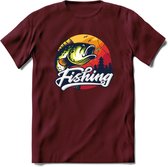 Fishing - Vissen T-Shirt | Grappig Verjaardag Vis Hobby Cadeau Shirt | Dames - Heren - Unisex | Tshirt Hengelsport Kleding Kado - Burgundy - XXL