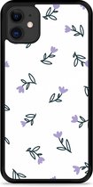 iPhone 11 Hardcase hoesje Paarse Bloemen - Designed by Cazy