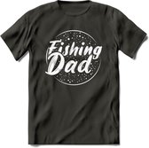 Fishing Dad - Vissen T-Shirt | Grappig Verjaardag Vis Hobby Cadeau Shirt | Dames - Heren - Unisex | Tshirt Hengelsport Kleding Kado - Donker Grijs - L