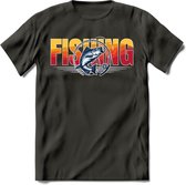 Fishing - Vissen T-Shirt | Grappig Verjaardag Vis Hobby Cadeau Shirt | Dames - Heren - Unisex | Tshirt Hengelsport Kleding Kado - Donker Grijs - S