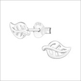 Aramat jewels ® - Zilveren blaadjes oorbellen 925 zilver 7x5mm
