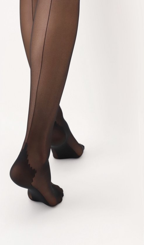 Detail van de achterkant van de Riga Up 20 stay-ups met een decoratieve naad en hakdetail.