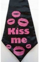 Stropdas zwart met roze met de tekst Kiss Me - stropdas - feest - roze - zwart- party - vrijgezellenfeest