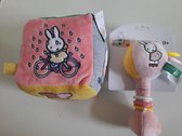 Nijntje Tiamo Babybundel Kubus - Roze en Nijntje Rammelaar - licht roze.