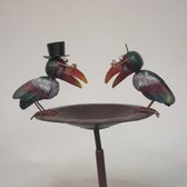 Tuinsteker voederplaats met 2 vogeltjes - badje -  fairtrade - handmatig gemaakt op Bali - metaal - 118cm hoog - tuindecoratie - tuinkunst - decoratie - balkon