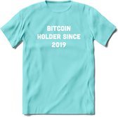 BTC Holder Since 2019- Crypto T-Shirt Kleding Cadeau | Dames / Heren / Unisex | Bitcoin / Ethereum shirt | Grappig Verjaardag kado | BTC Tshirt Met Print | - Licht Blauw - XXL