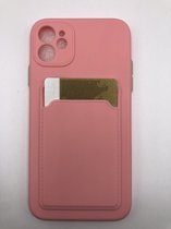 Hoogwaardige TPU back cover - Geschikt voor iPhone 12 - Siliconen hoesje met pasjes vakje - Roze