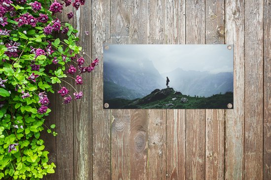 Affiche de jardin Randonneur solitaire dans les Alpes suisses - 60x30 cm - Toile jardin
