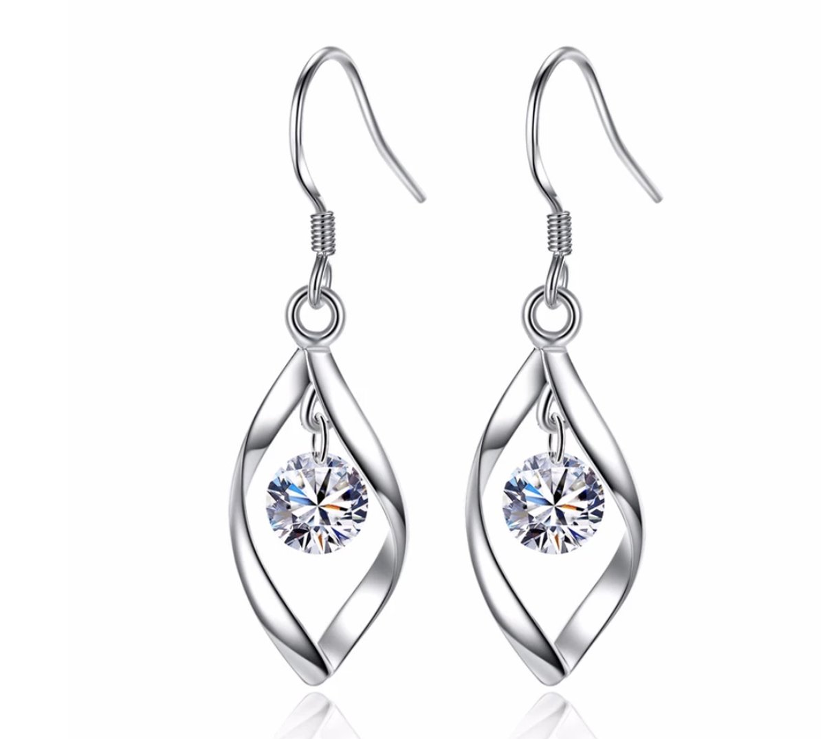 Oorbellen dames | oorhangers dames | 925 zilver | zilveren oorbellen | cadeau voor vrouw | valentijn cadeautje voor haar | valentijn