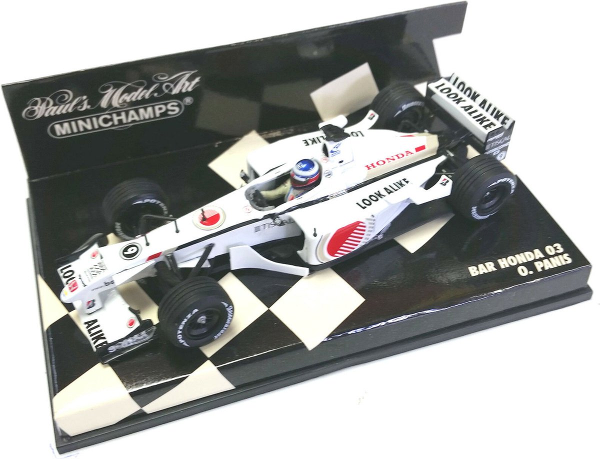 The 1:43 Diecast Modelcar of the BAR Honda 03 #10 of 2001. The driver was Jack Villeneuve. The manufacturer of the scalemodel is Minichamps.This model is only online available