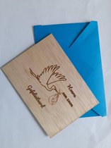 Postkaart hout hoera een jongen- wenskaart hout - unieke geboortekaart - geboortekaartjes - geboorte cadeau