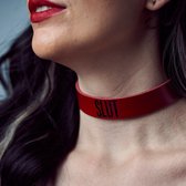 PROVOCATEUR - Rode Leren BDSM Collar met tekst "Slut" - collar - BDSM collar - bondage halsband voor sub - slaven halsband - sexy cadeau - kinky halsband - voor vrouwen - echt leer