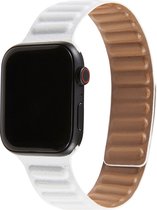 Geschikt voor Apple Watch Bandje 42/44/45mm - Leer met magneetsluiting - Wit