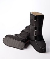 Schapenvacht laarzen met klittenband maat 27/28, kleur zwart