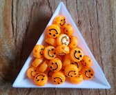 Smiley kralen oranje 10mm (20 stuks)