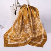 Emilie Scarves - sjaal - goud - geel - satijn print - bandana paisley