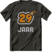 29 Jaar Feest T-Shirt | Goud - Zilver | Grappig Verjaardag Cadeau Shirt | Dames - Heren - Unisex | Tshirt Kleding Kado | - Donker Grijs - S