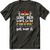 Some Men Are Queens | Pride T-Shirt | Grappig LHBTIQ+ / LGBTQ / Gay / Homo / Lesbi Cadeau Shirt | Dames - Heren - Unisex | Tshirt Kleding Kado | - Donker Grijs - XL