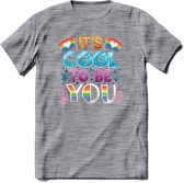 Its Cool To Be You | Pride T-Shirt | Grappig LHBTIQ+ / LGBTQ / Gay / Homo / Lesbi Cadeau Shirt | Dames - Heren - Unisex | Tshirt Kleding Kado | - Donker Grijs - Gemaleerd - XXL
