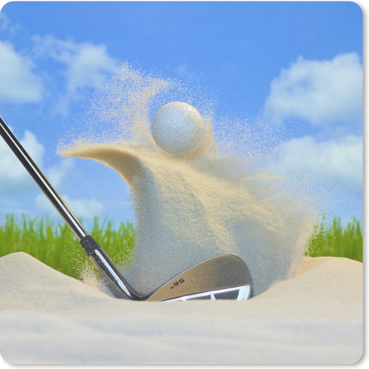 Muismat 30x30 cm - Mousepad Een golfer slaat de bal uit de bunker - Muismatten