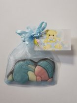 25 stuks blauwe chocolade baby in organza zakje voor babyshower of geboorte
