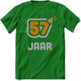 57 Jaar Feest T-Shirt | Goud - Zilver | Grappig Verjaardag Cadeau Shirt | Dames - Heren - Unisex | Tshirt Kleding Kado | - Donker Groen - S