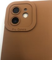 Hoogwaardige Siliconen hoesje met bescherming rondom Camera/Lens - Geschikt voor iPhone 12 - Bruin (Let OP: Past Alleen 12)