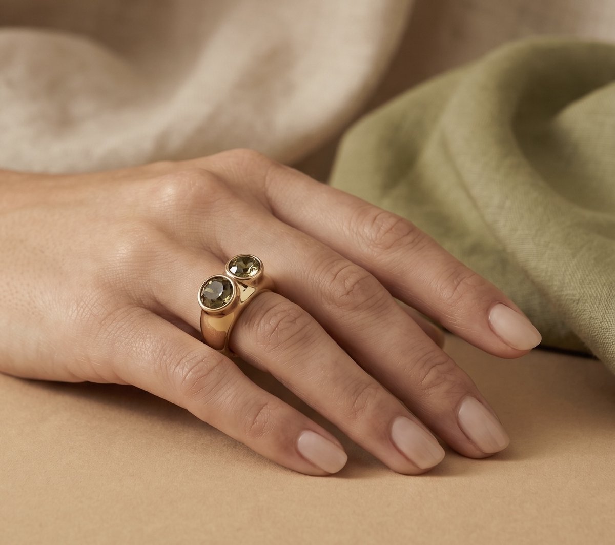 Vibe - Spectrum kaki - ring - one size - goud - rekbaar - juweel - geschenk