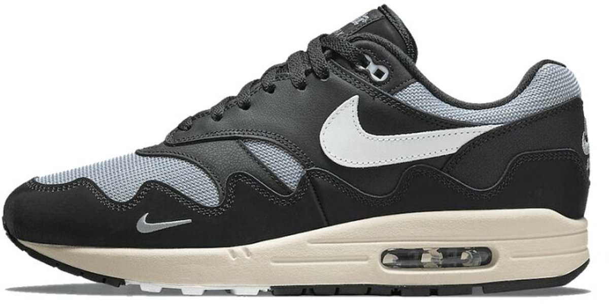 Nike Air Max 1 Patta Waves Black (with Bracelet) - Maat 45.5