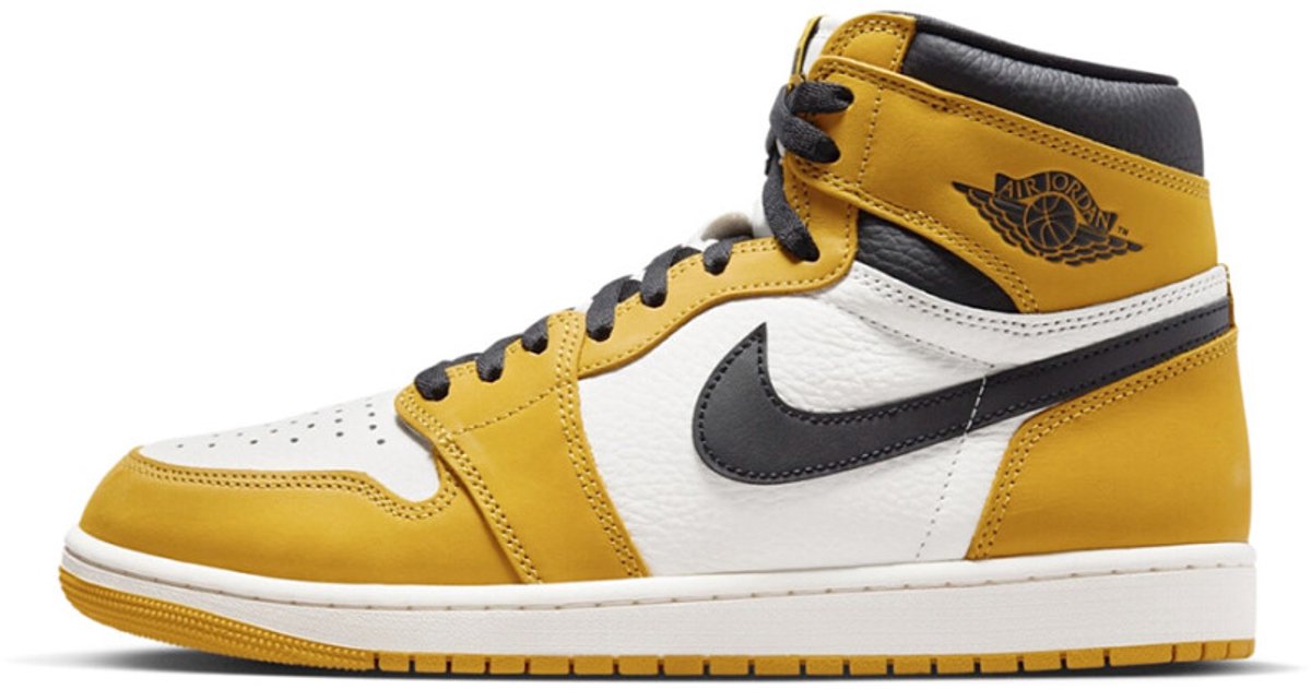 Air Jordan 1 High OG (Yellow Ochre) - Maat 44